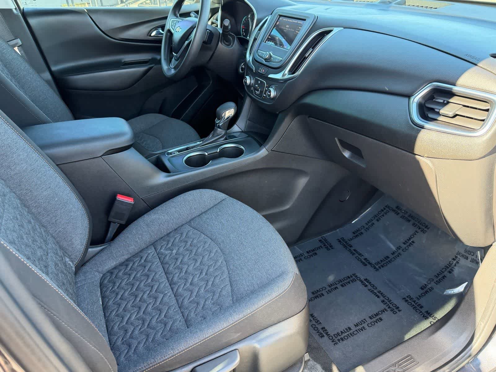 Used 2022 Chevrolet Equinox LT FWD image 2