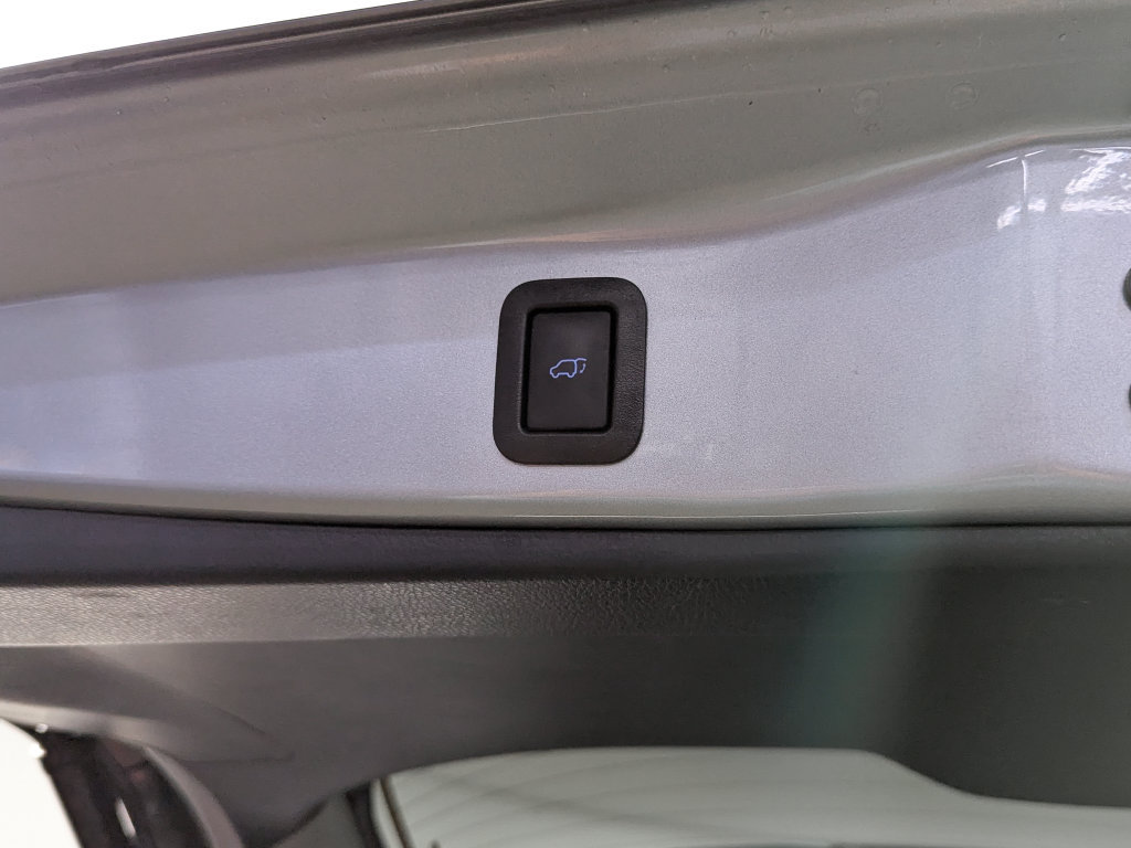Used 2019 Toyota Highlander XLE AWD/4WD image 48
