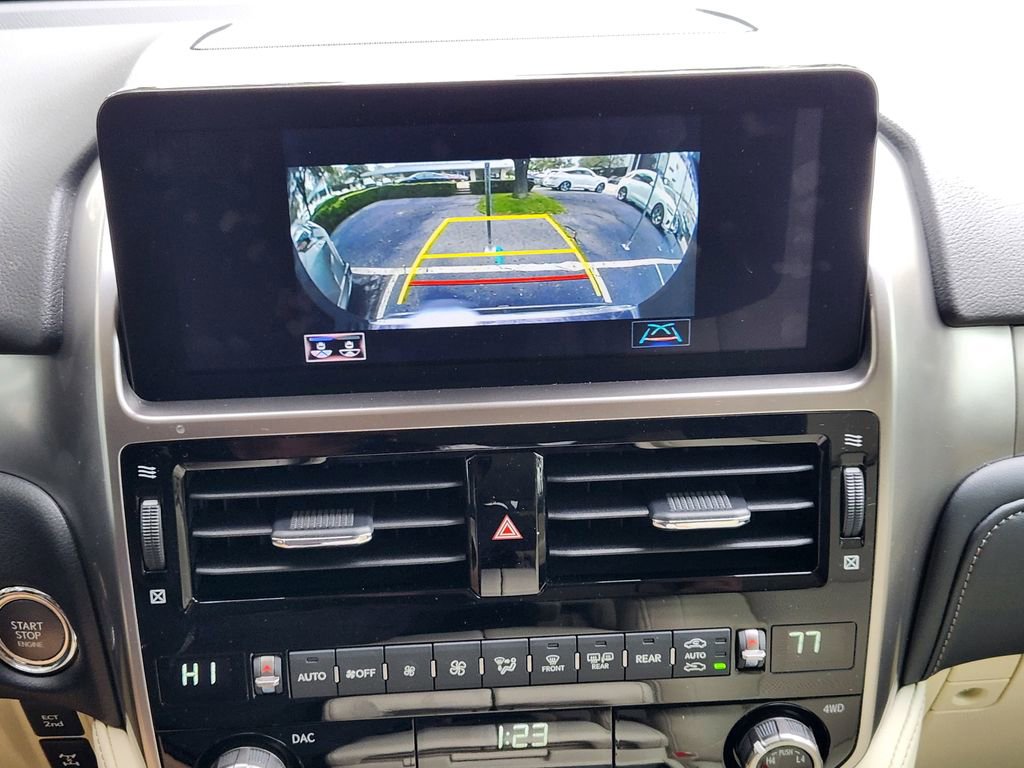 Used 2023 Lexus GX 460 Premium image 17