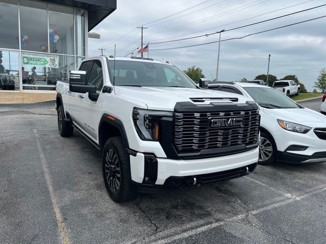 Certified 2025 GMC Sierra 2500 Denali Ultimate AWD/4WD image 1