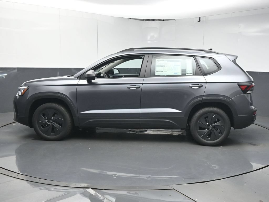 Used 2025 Volkswagen Taos SE FWD image 5