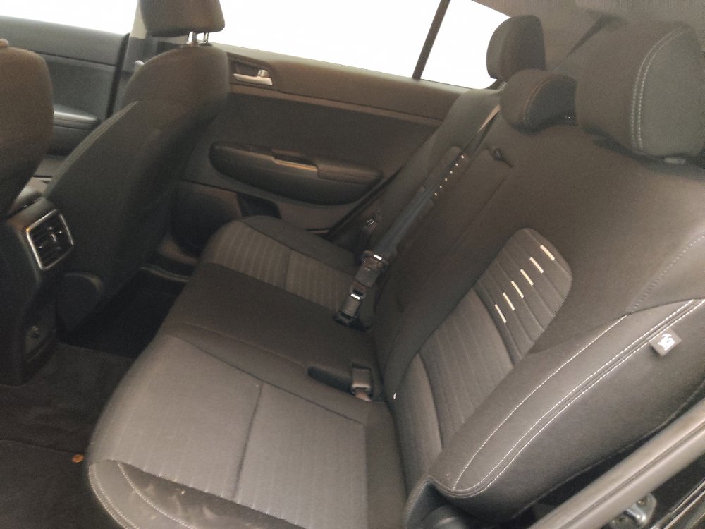 Used 2018 Kia Sportage LX AWD/4WD image 18