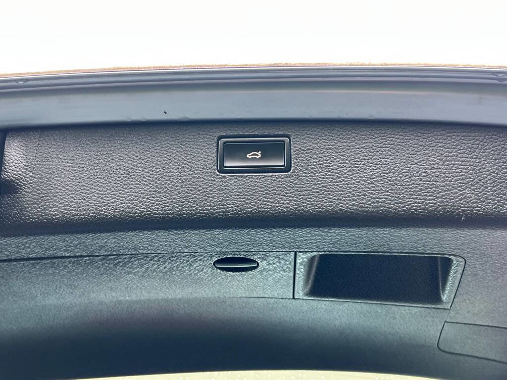 Used 2008 Volkswagen Passat 2.0T image 18