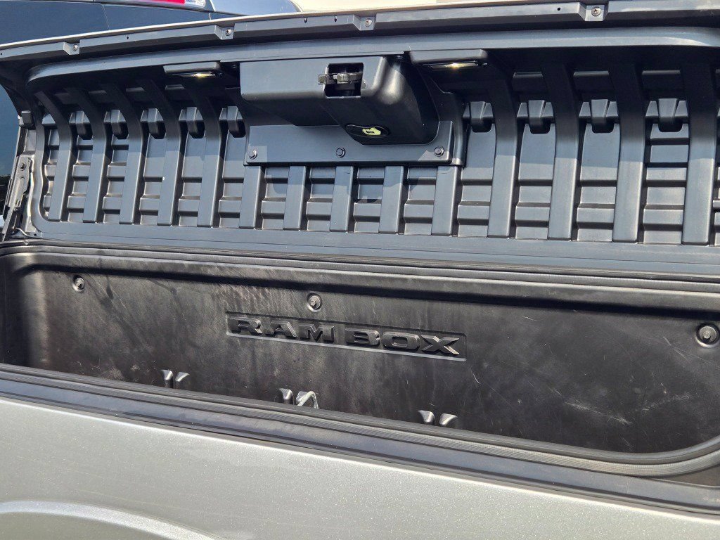 Used 2019 RAM 1500 Limited AWD/4WD image 18