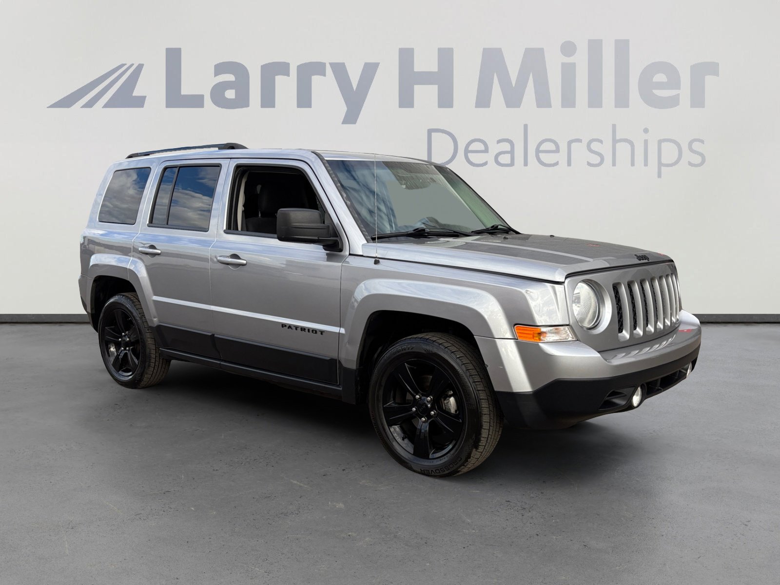 Used 2015 Jeep Patriot Sport w/ Power Value Group image 7