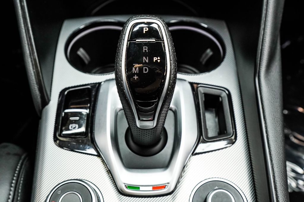 Used 2023 Alfa Romeo Giulia Veloce image 26