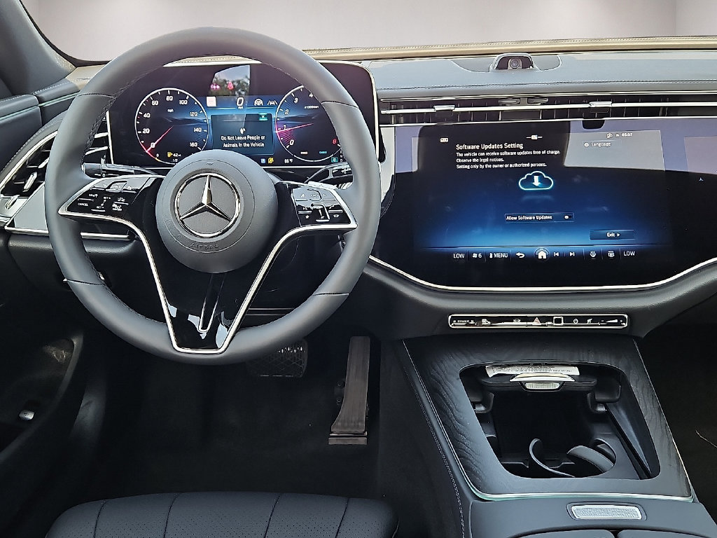 Used 2025 Mercedes-Benz E 350 Sedan image 16