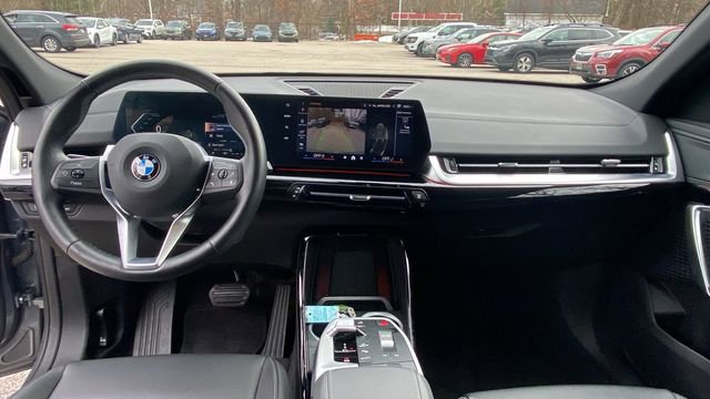 Used 2025 BMW X2 xDrive28i image 18