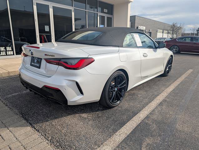 Certified 2023 BMW 440i xDrive Convertible w/ Premium Package image 3