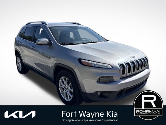 Used 2015 Jeep Cherokee Latitude w/ Comfort/Convenience Group AWD/4WD image 9