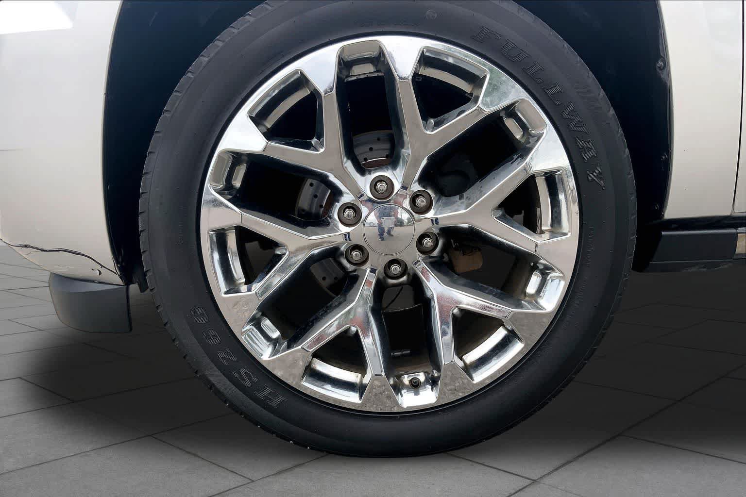 Used 2012 Chevrolet Tahoe LTZ RWD image 10