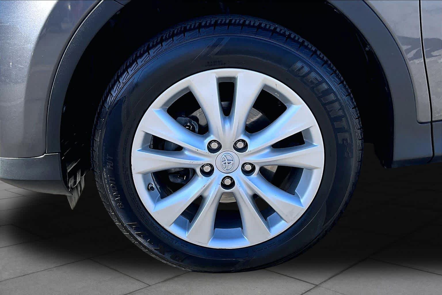 Used 2013 Toyota RAV4 Limited FWD image 10