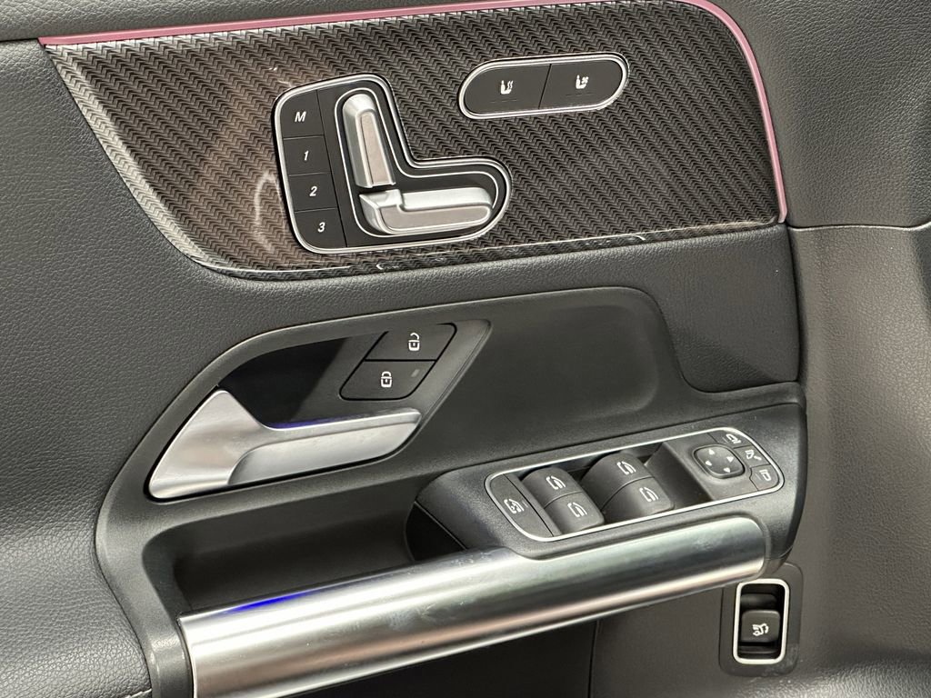 Certified 2022 Mercedes-Benz GLA 35 AMG 4MATIC image 11