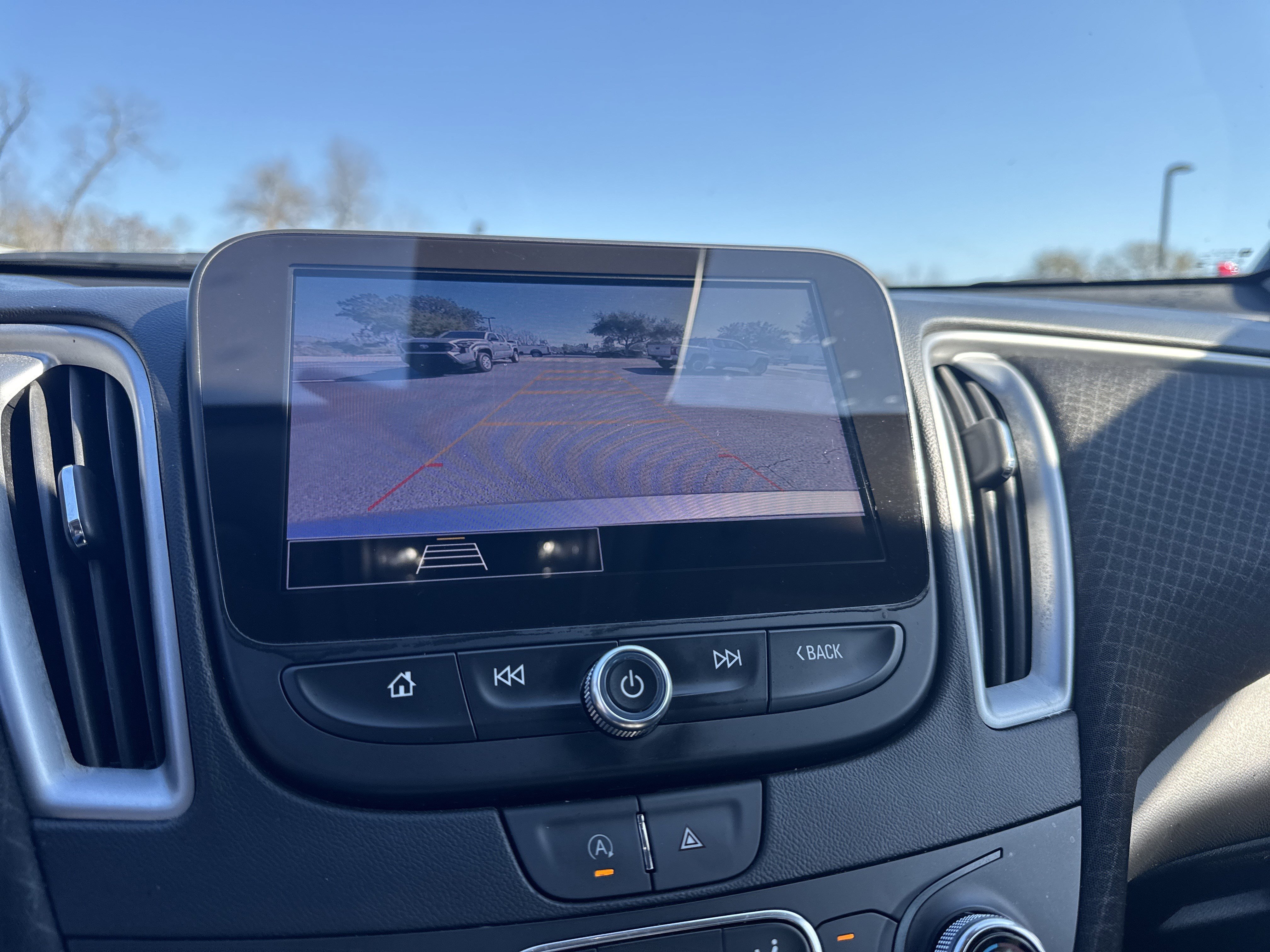 Used 2024 Chevrolet Malibu LT image 20