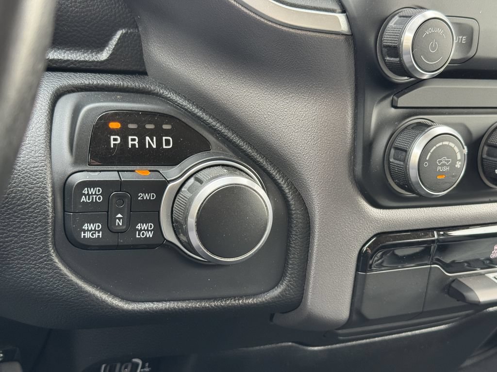 Used 2019 RAM 1500 Big Horn AWD/4WD image 23