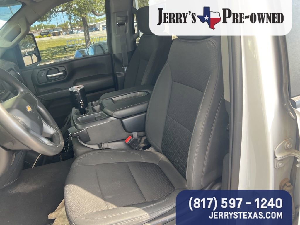 Used 2023 Chevrolet Silverado 2500 Custom w/ Custom Convenience Package image 10