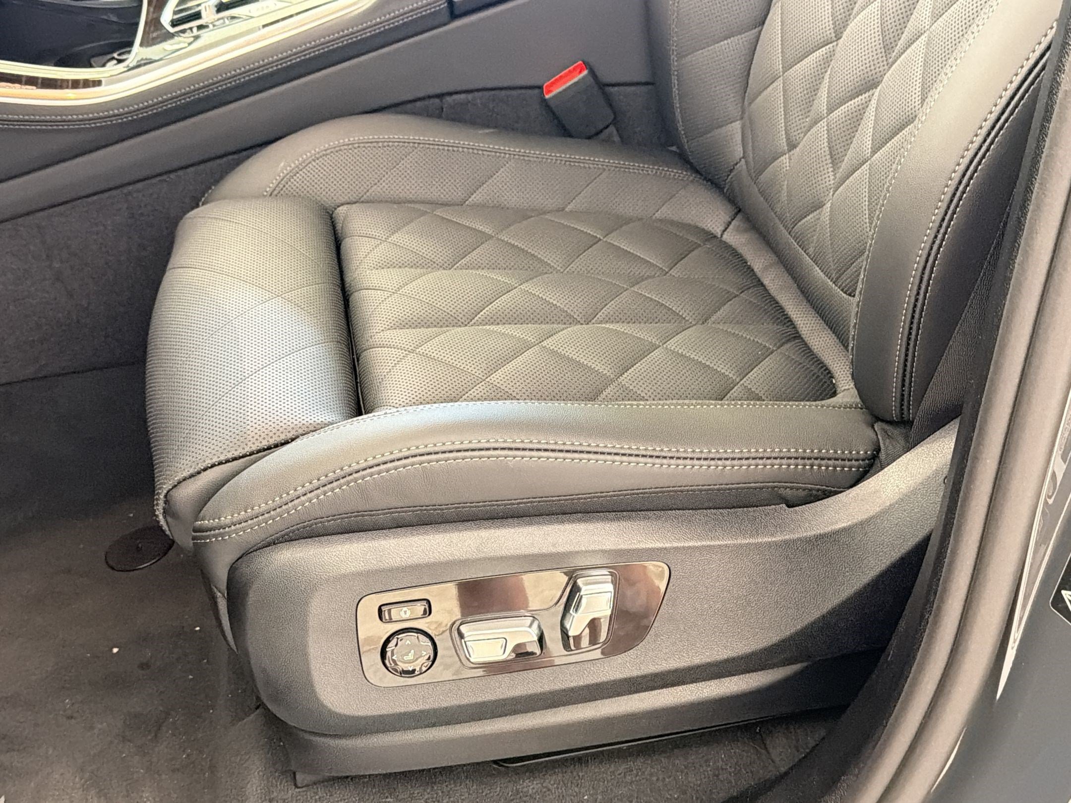 New 2026 BMW X5 xDrive40i AWD/4WD image 14