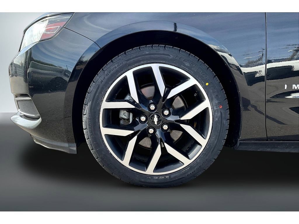 Used 2017 Chevrolet Impala LT image 32