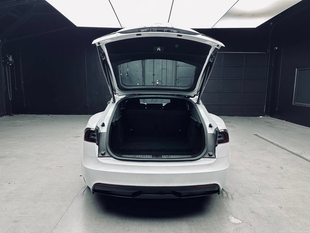 Used 2022 Tesla Model S AWD/4WD image 39