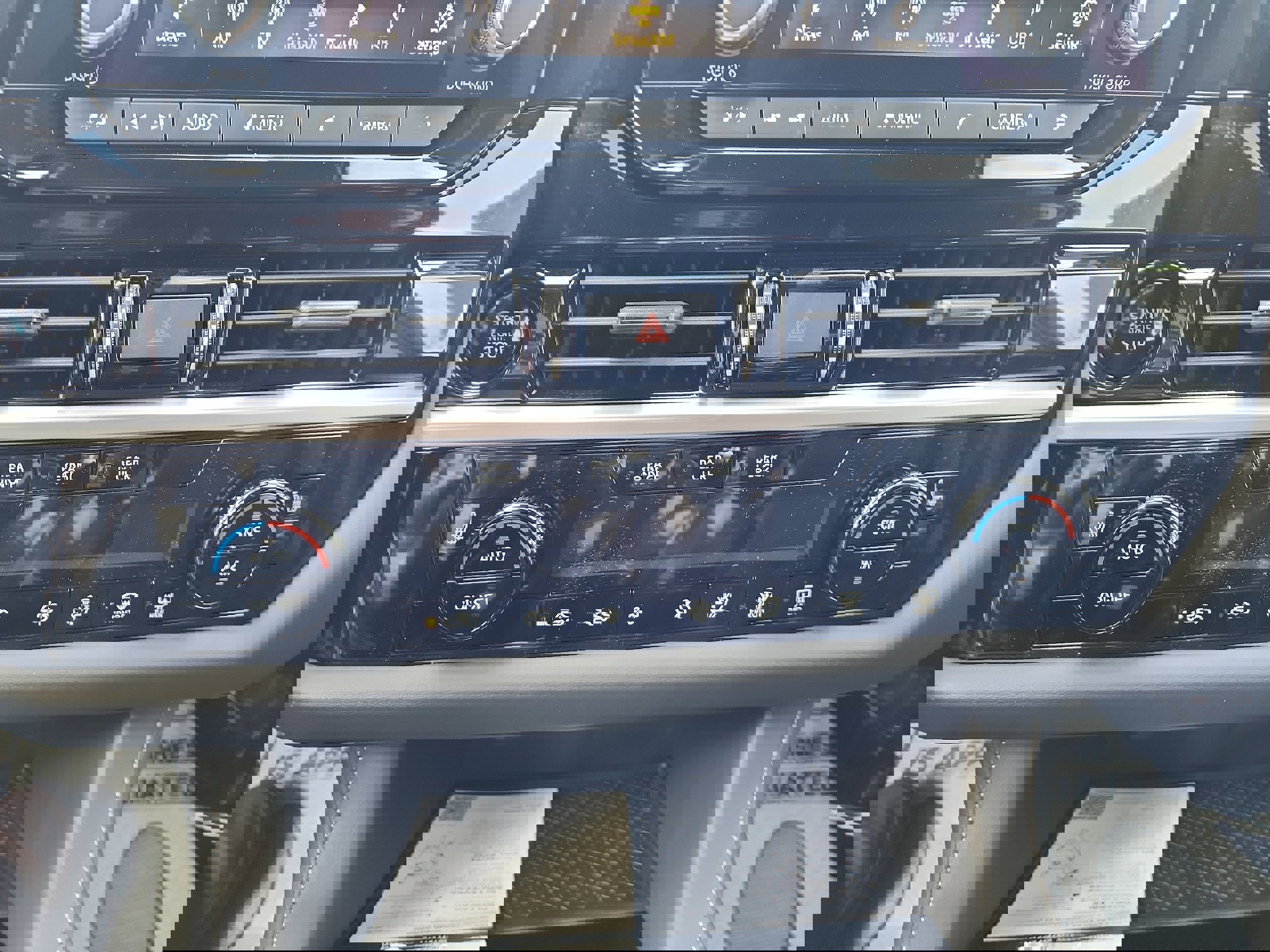 New 2025 Nissan Pathfinder SV image 15