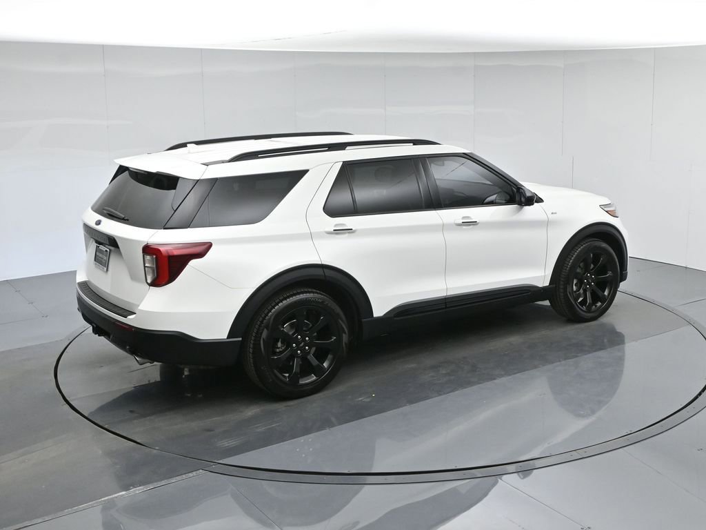 Certified 2023 Ford Explorer ST-Line w/ Class IV Trailer Tow Package image 36