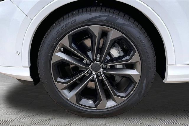 New 2026 Audi Q7 3.0T Premium Plus AWD/4WD image 8