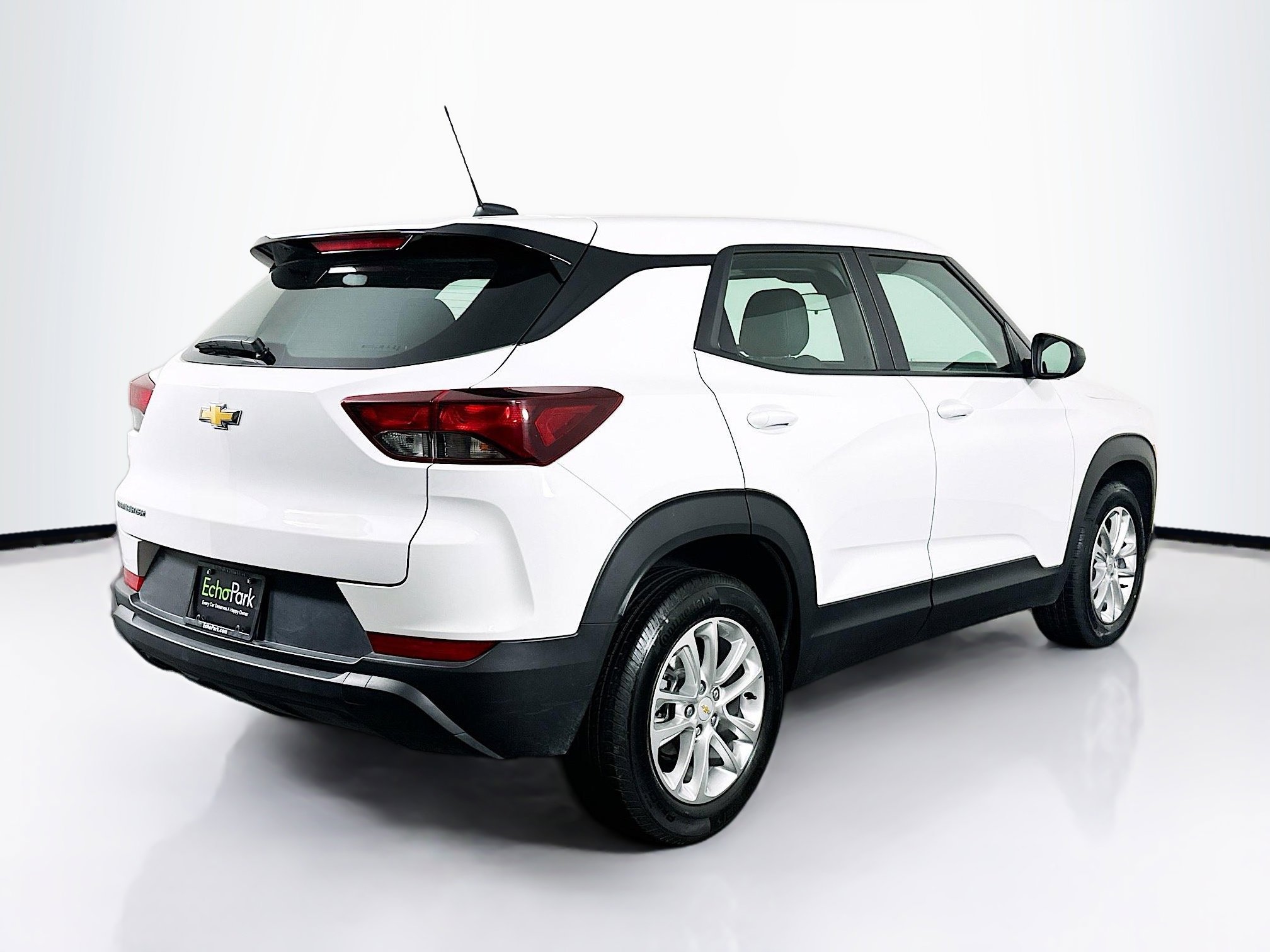 Used 2024 Chevrolet TrailBlazer LS FWD image 9