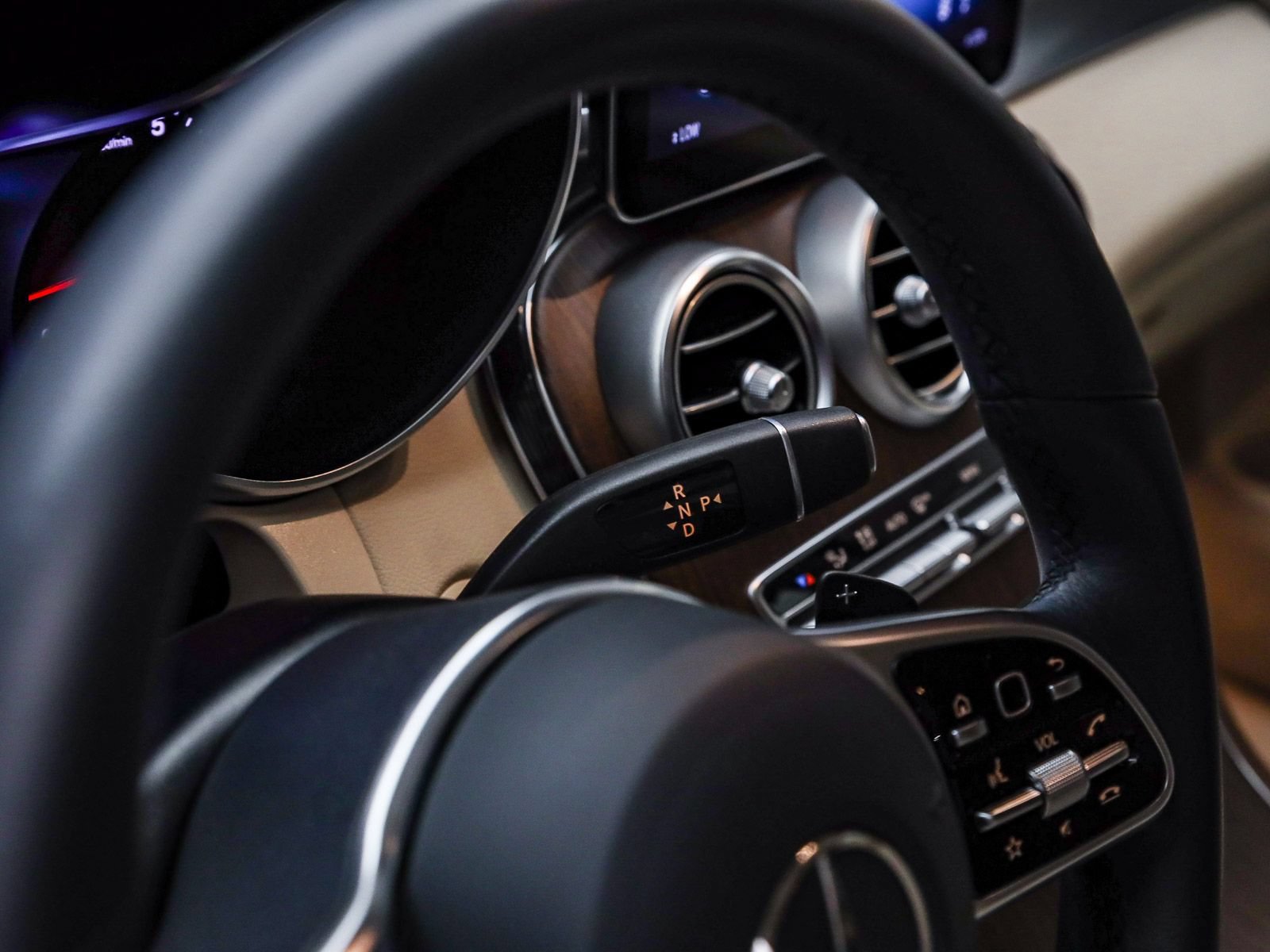 Used 2022 Mercedes-Benz GLC 300 image 22