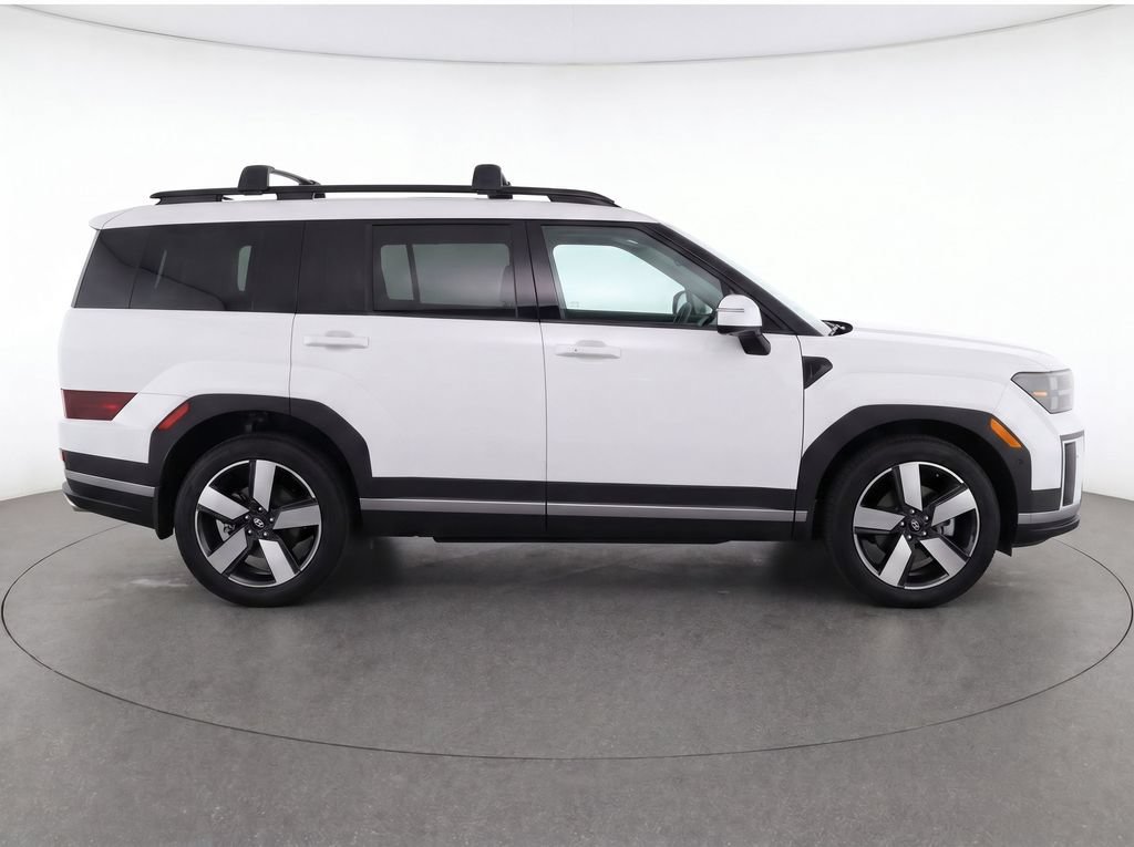 Used 2025 Hyundai Santa Fe Limited AWD/4WD image 8