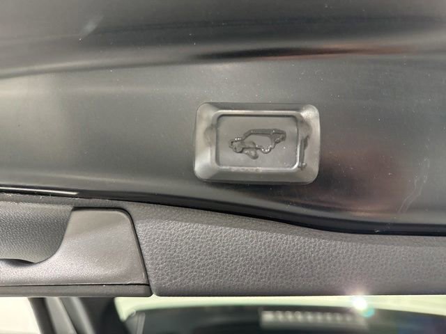 Used 2019 Toyota RAV4 Adventure AWD/4WD image 15