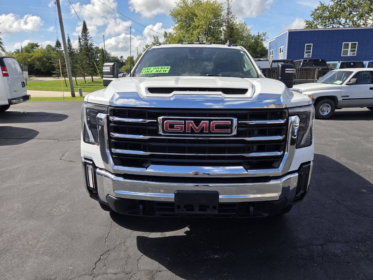 Used 2024 GMC Sierra 2500 SLE w/ SLE Convenience Package AWD/4WD image 9