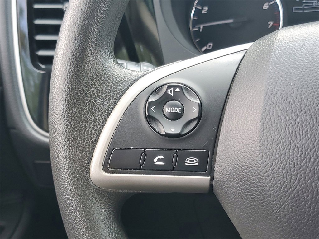 Used 2018 Mitsubishi Outlander ES image 20