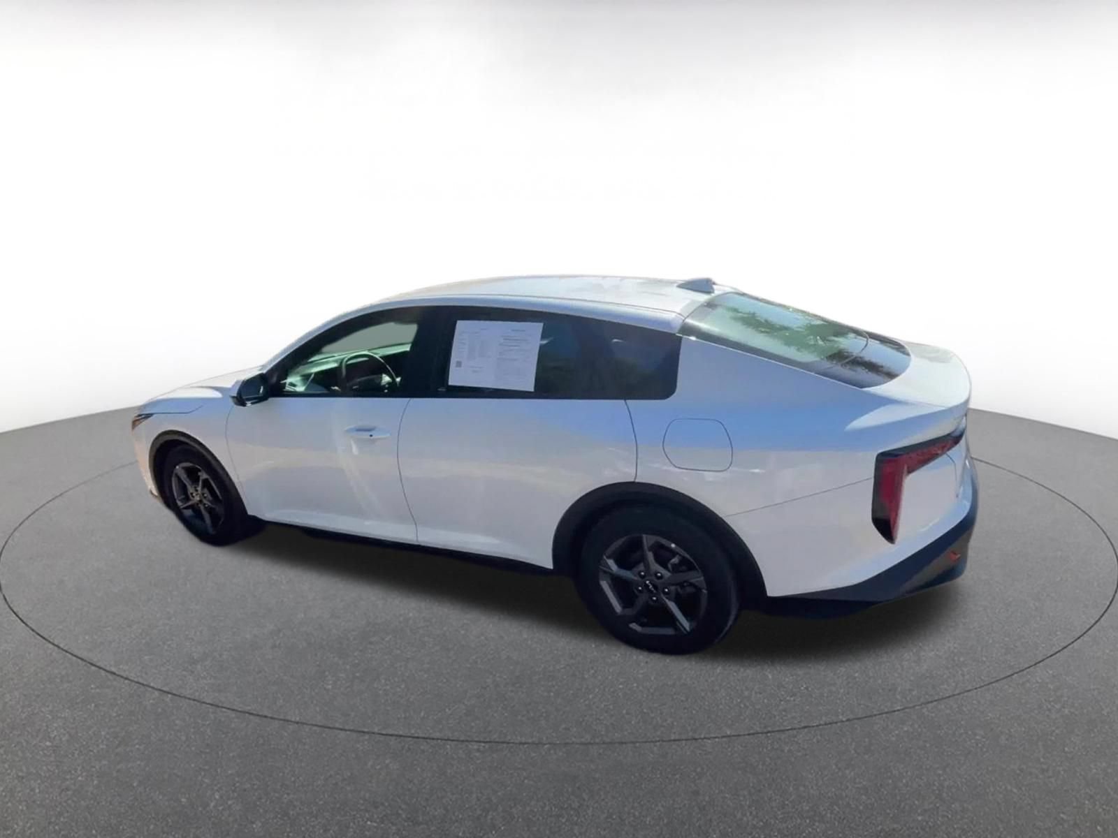 Used 2025 Kia K4 FWD image 10
