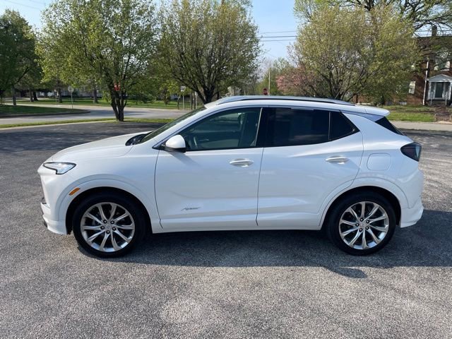 Used 2024 Buick Encore GX Avenir w/ Avenir Convenience Package image 8