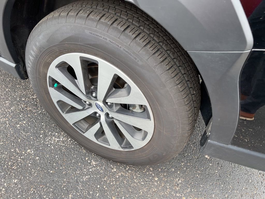 Used 2025 Subaru Outback Premium image 12