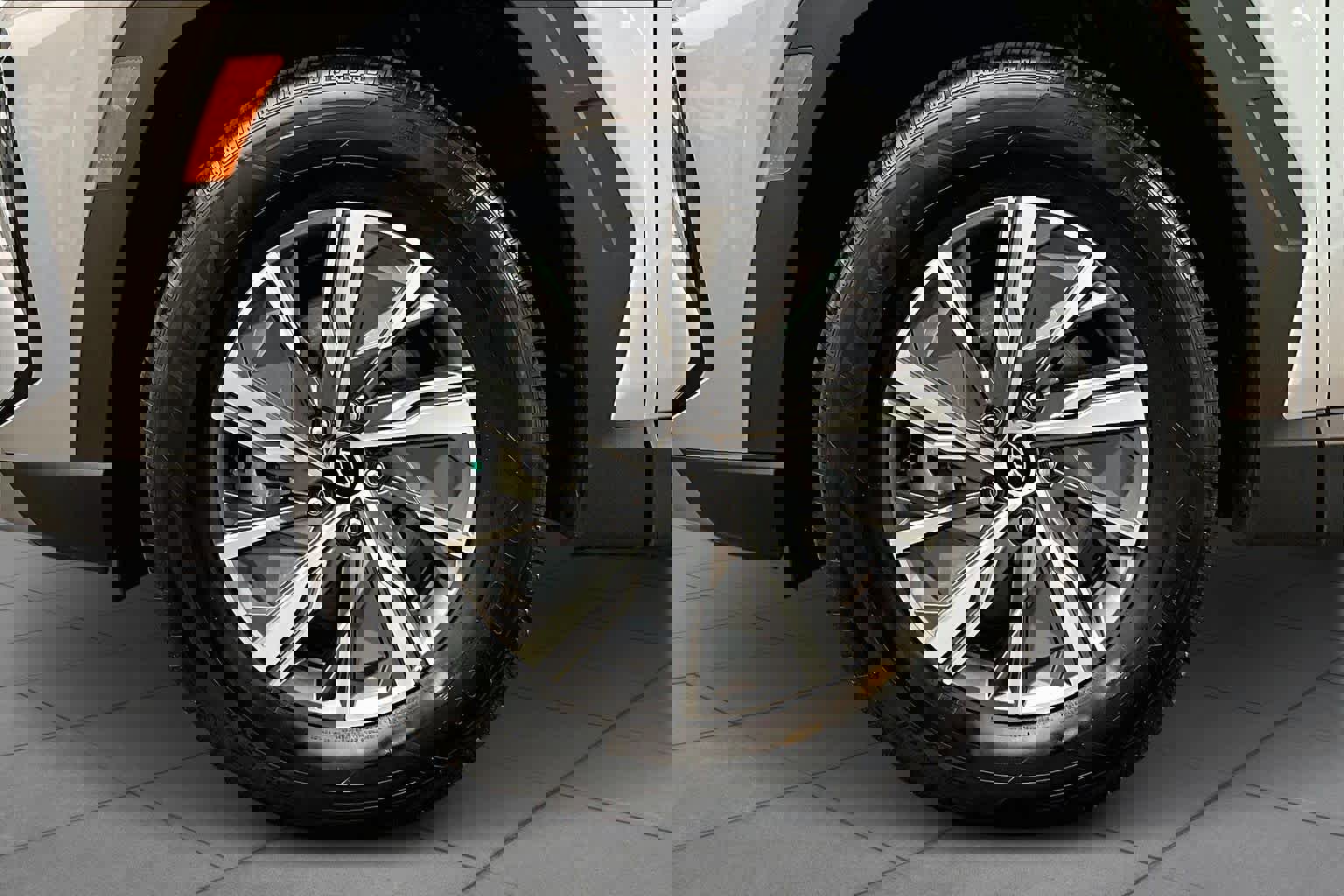 Used 2025 Hyundai Tucson SE image 18