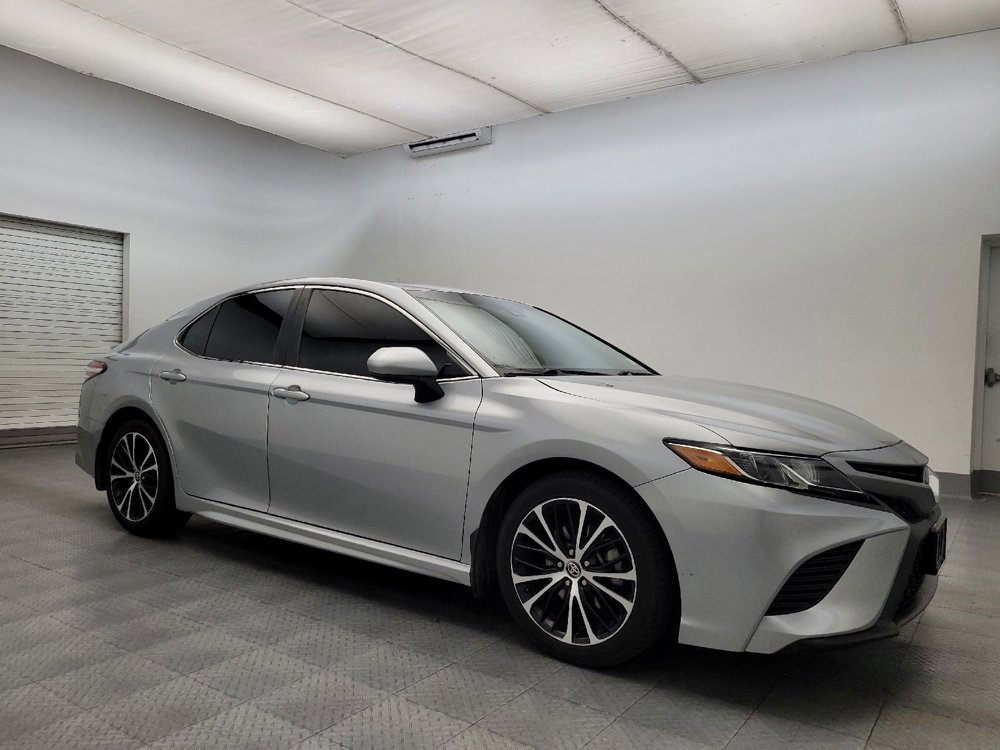 Used 2020 Toyota Camry SE image 11