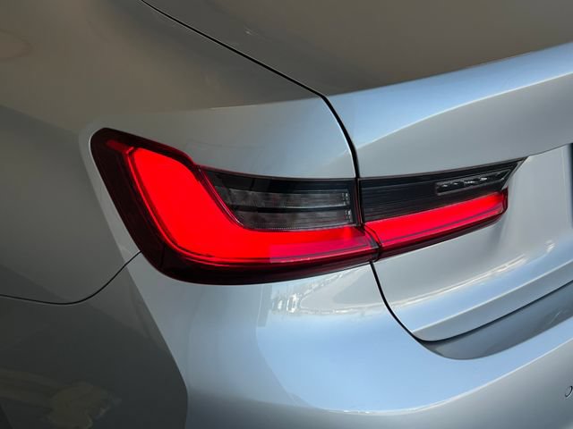 Used 2019 BMW 330i Sedan RWD image 18