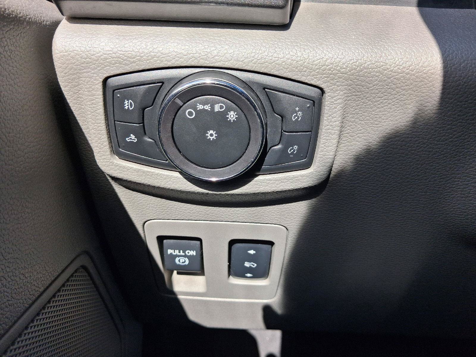 Used 2015 Ford F150 XLT w/ Equipment Group 302A Luxury RWD image 33