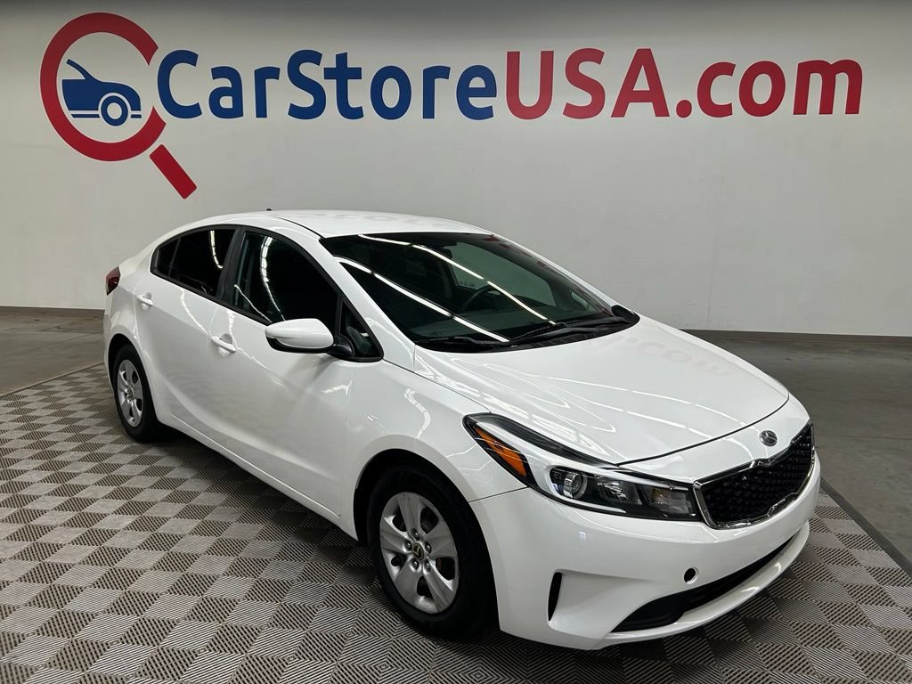 Used 2017 Kia Forte LX FWD image 1