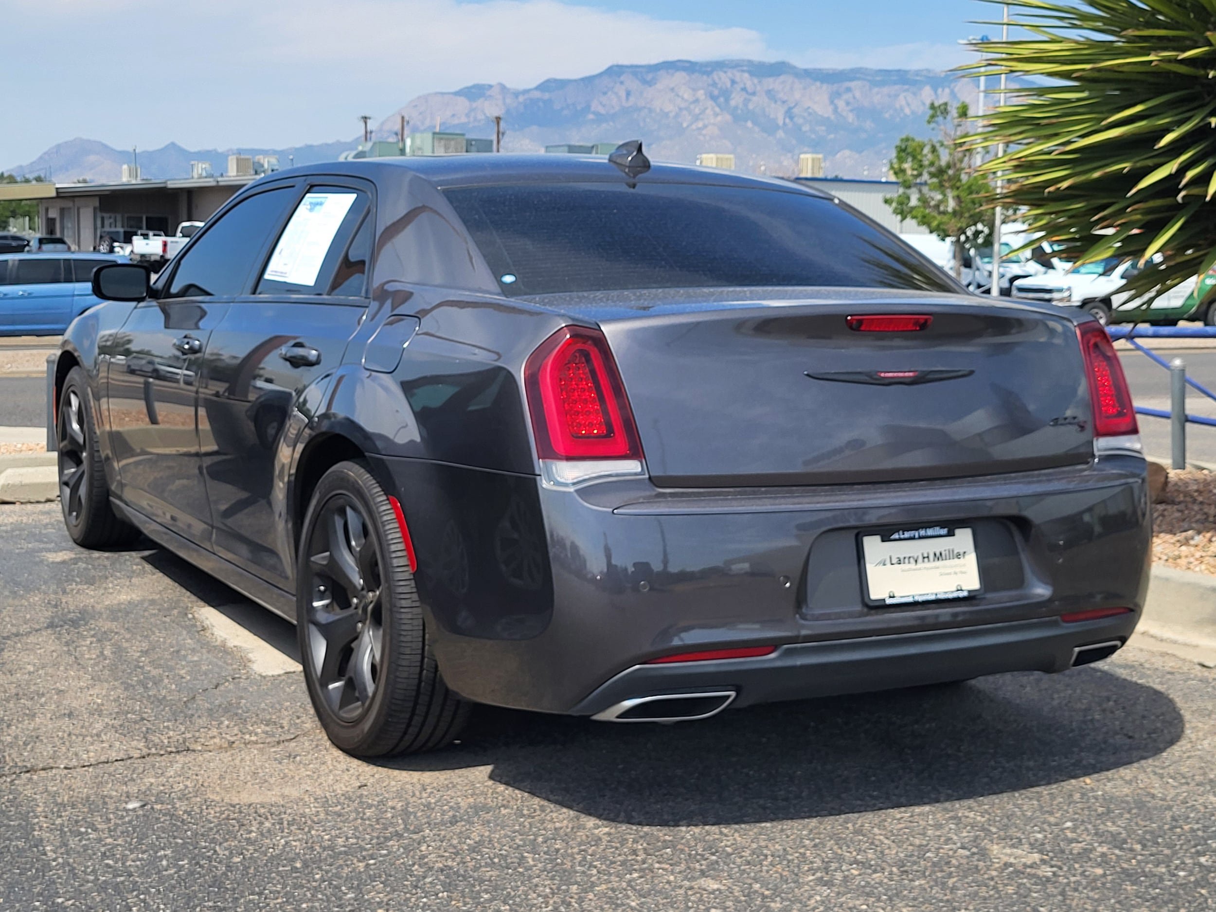 Used 2022 Chrysler 300 S RWD image 27