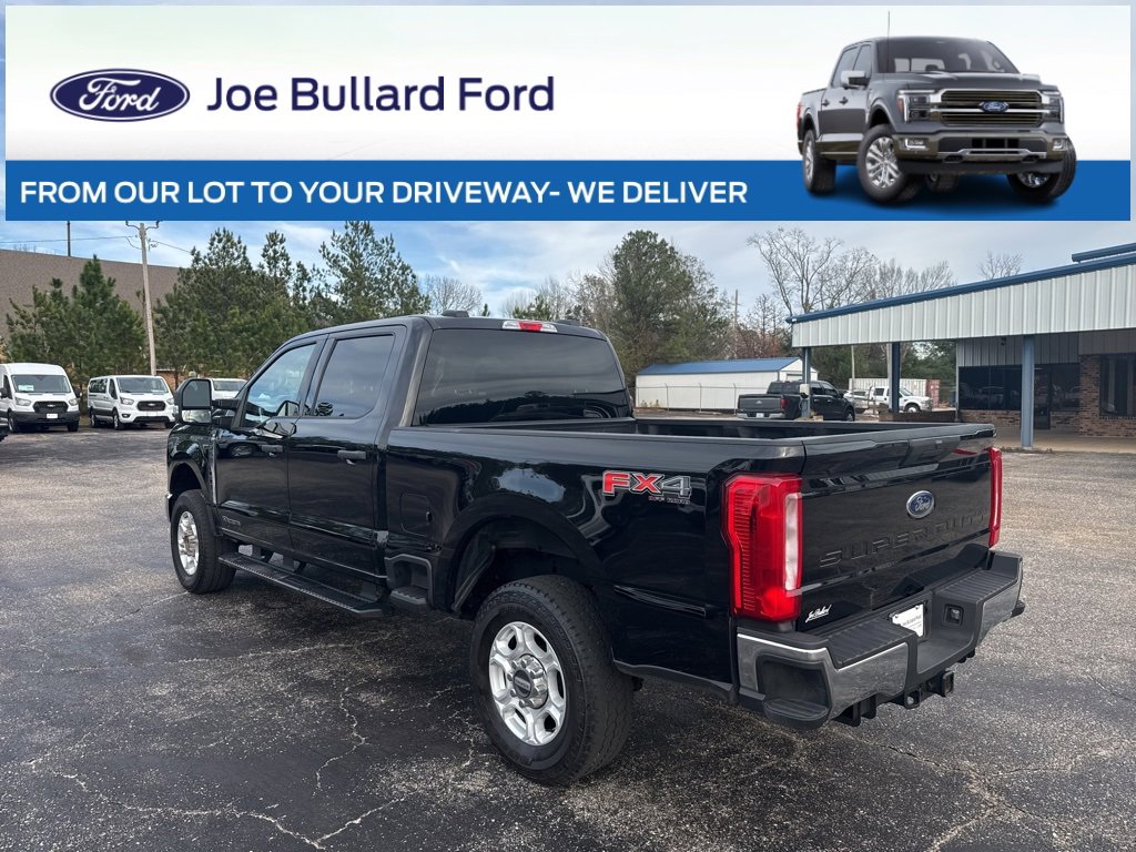 Used 2025 Ford F250 XLT w/ FX4 Off-Road Package image 17