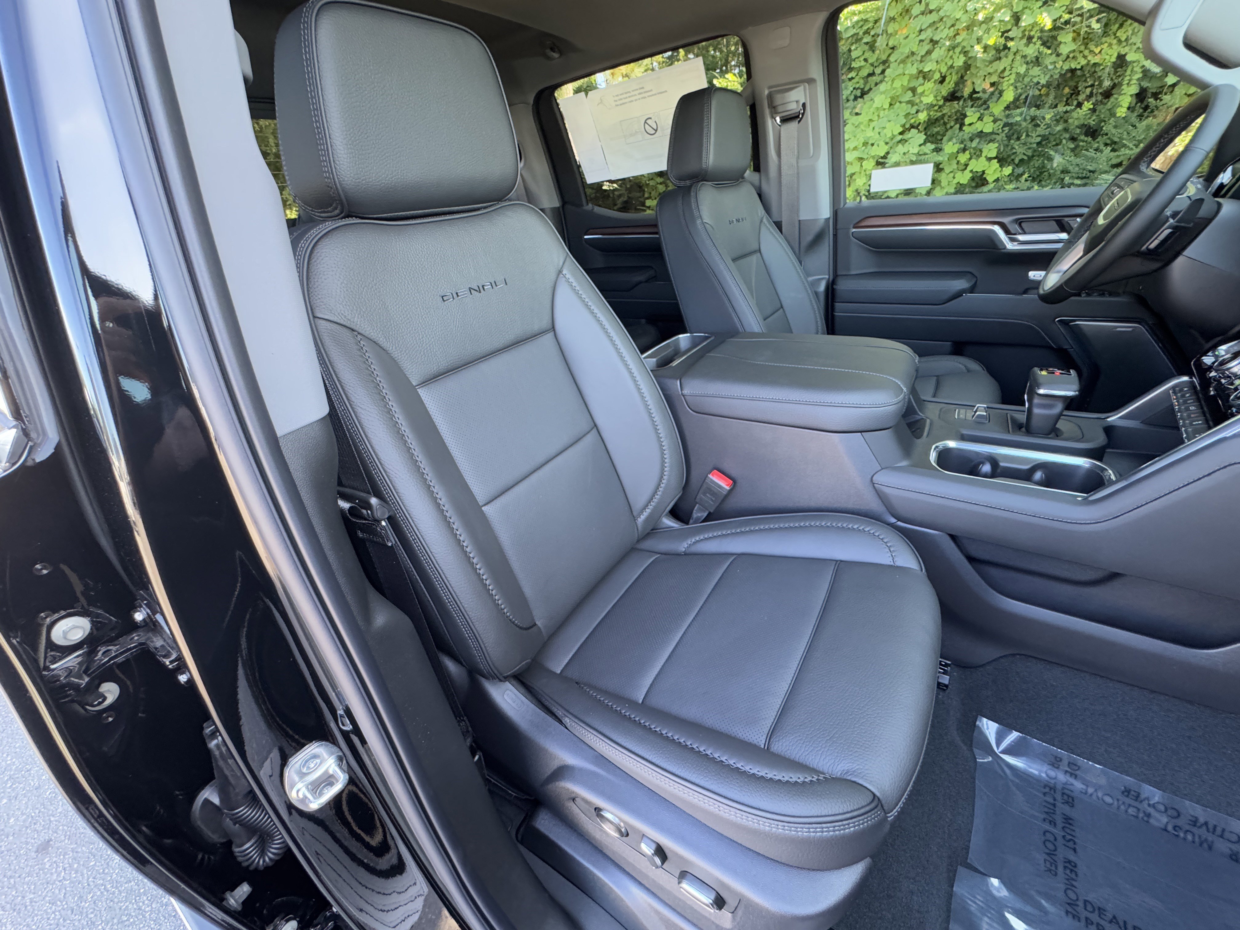 New 2026 GMC Sierra 1500 Denali w/ Denali Reserve Package image 29