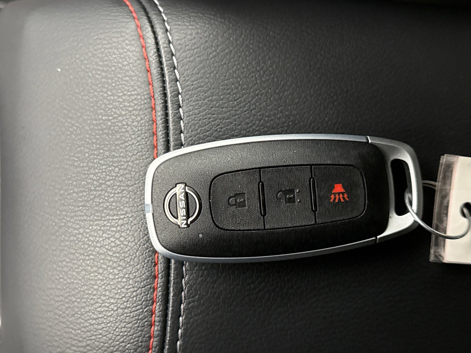 Used 2025 Nissan Kicks SR image 23