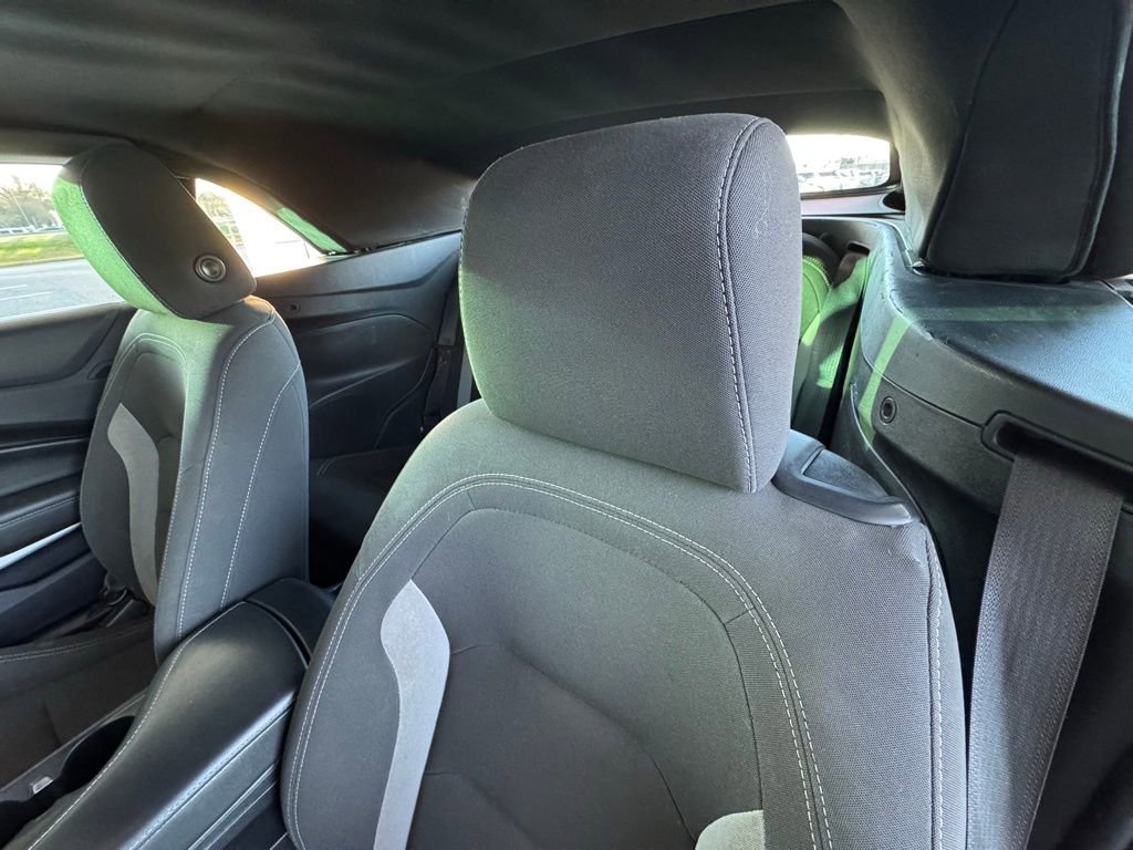 Used 2020 Chevrolet Camaro LT image 18