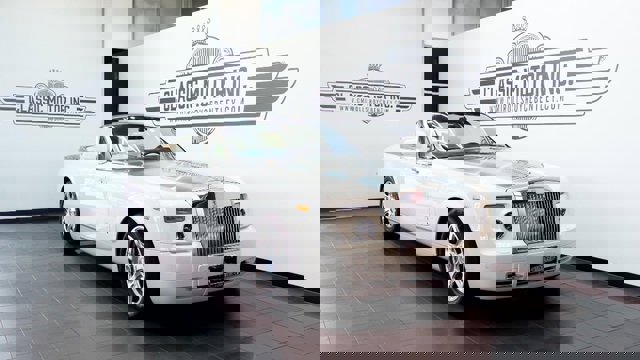 Used 2011 Rolls-Royce Phantom Drophead Coupe image 1