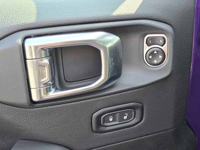 New 2026 Jeep Wrangler Unlimited Rubicon w/ Convenience Group image 38