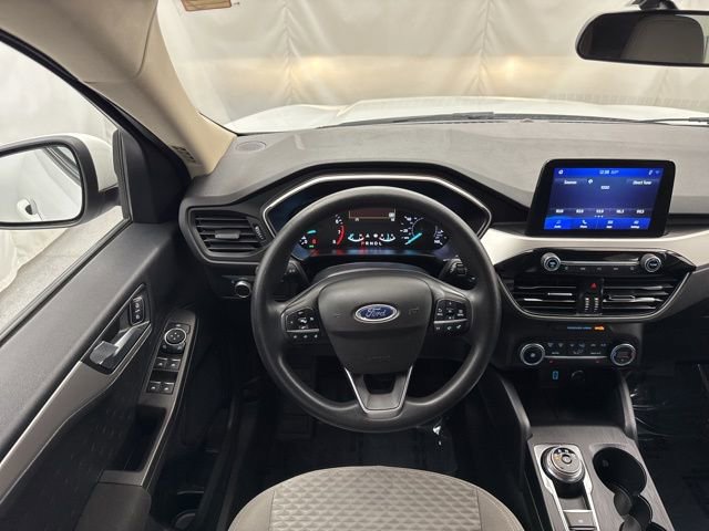 Used 2020 Ford Escape SE image 19