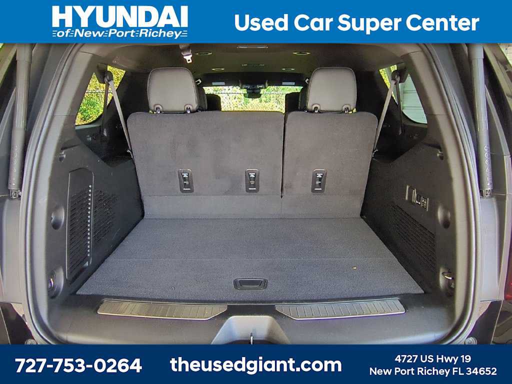 Used 2024 GMC Yukon XL Denali w/ Advanced Technology Package AWD/4WD image 12
