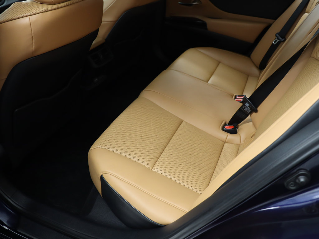 Used 2022 Lexus ES 350 w/ Premium Package FWD image 29